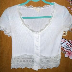 Caution to the wind ribbed lace crop top